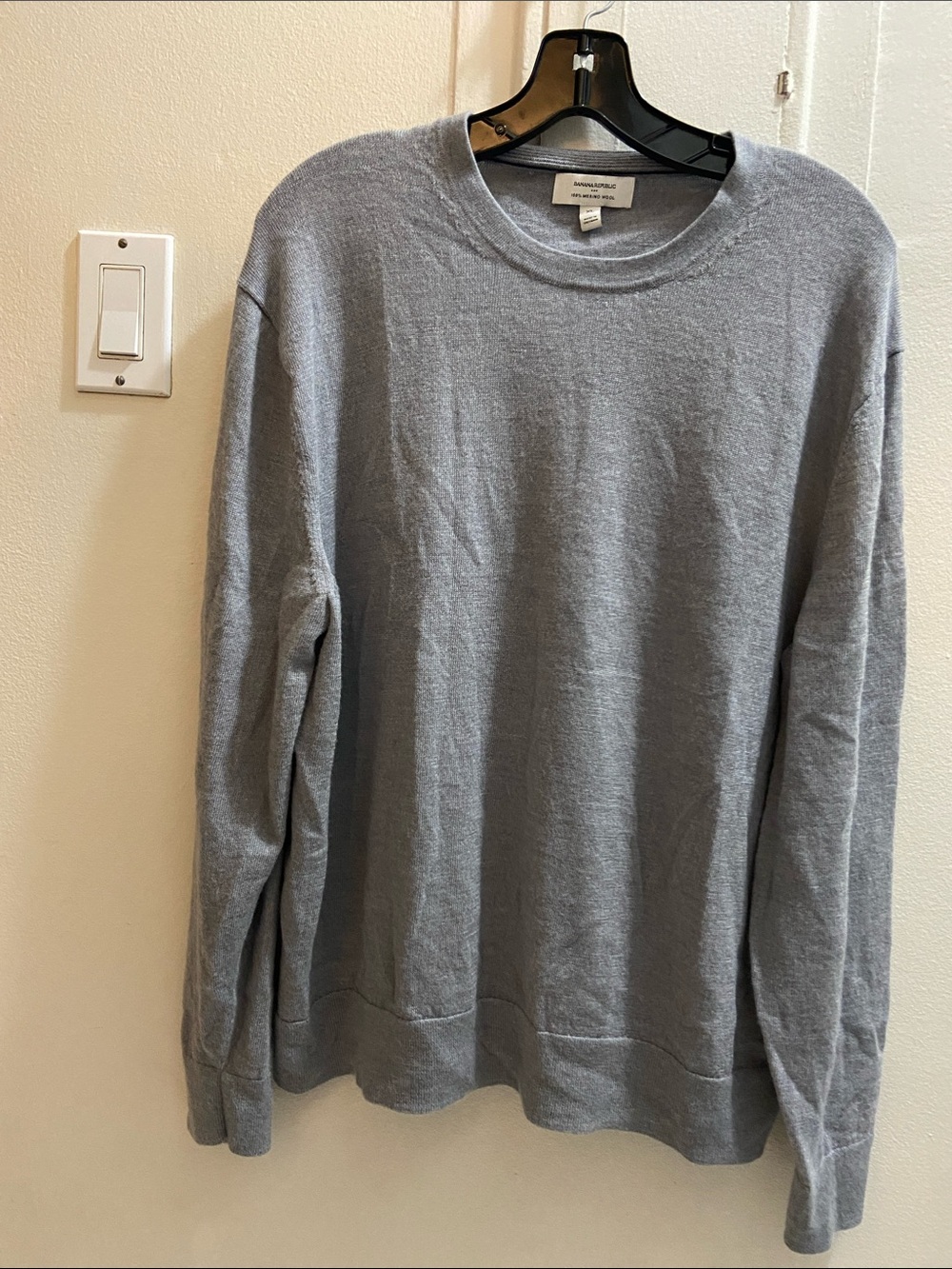 Banana Republic Light Gray Crewneck Sweater